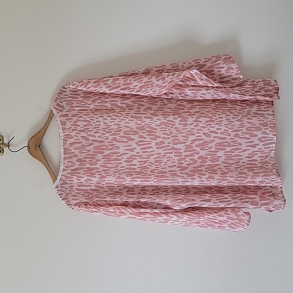 Belle By Kim Gravel Pink Sheer Leopard Print Tunic Embroidered Neckline Size 2XL - Picture 4 of 8